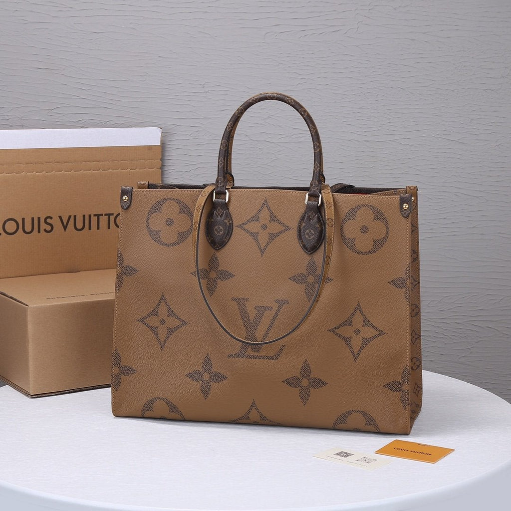 LV ONTHEGO GM 41CM MONOGRAMME TOILE GÉANTE 