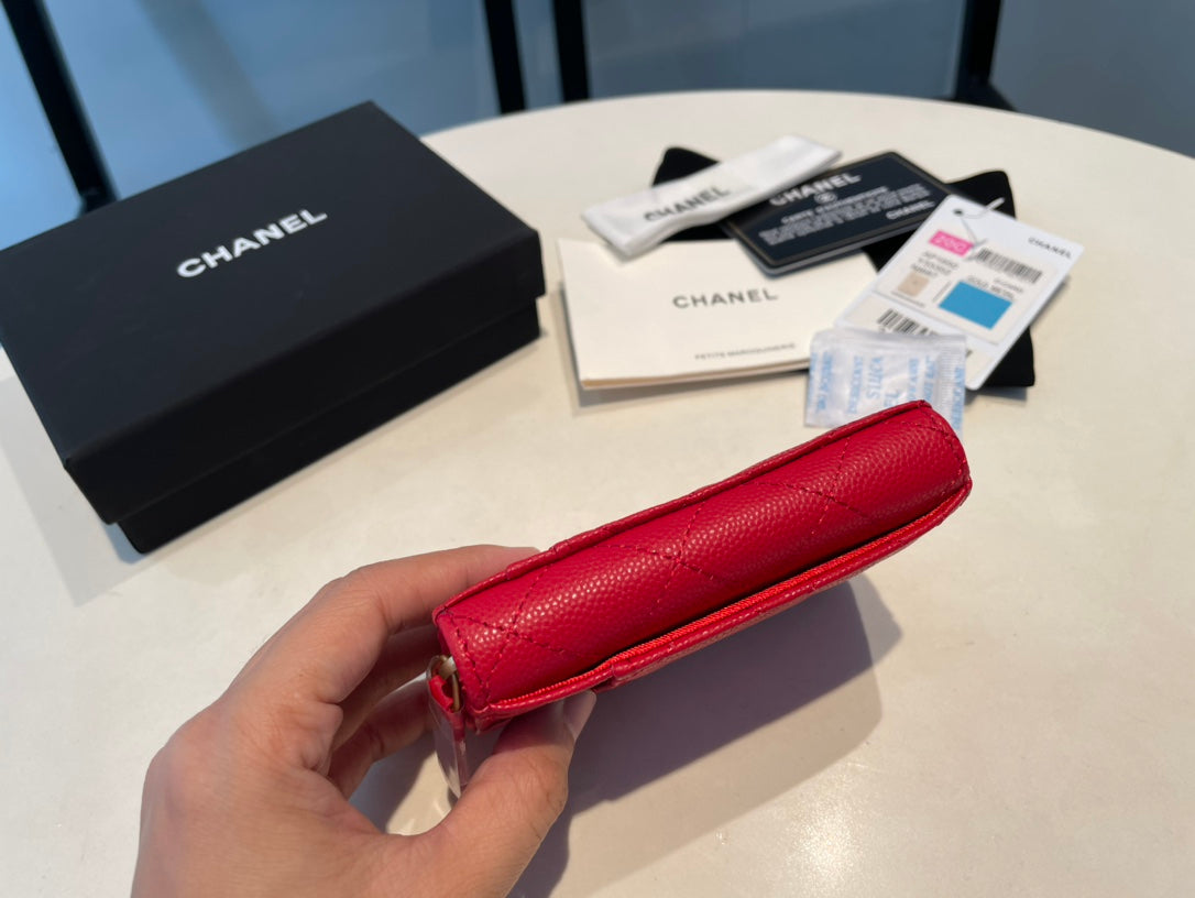 Porte-monnaie zippé CC 11 en cuir de veau grainé rouge