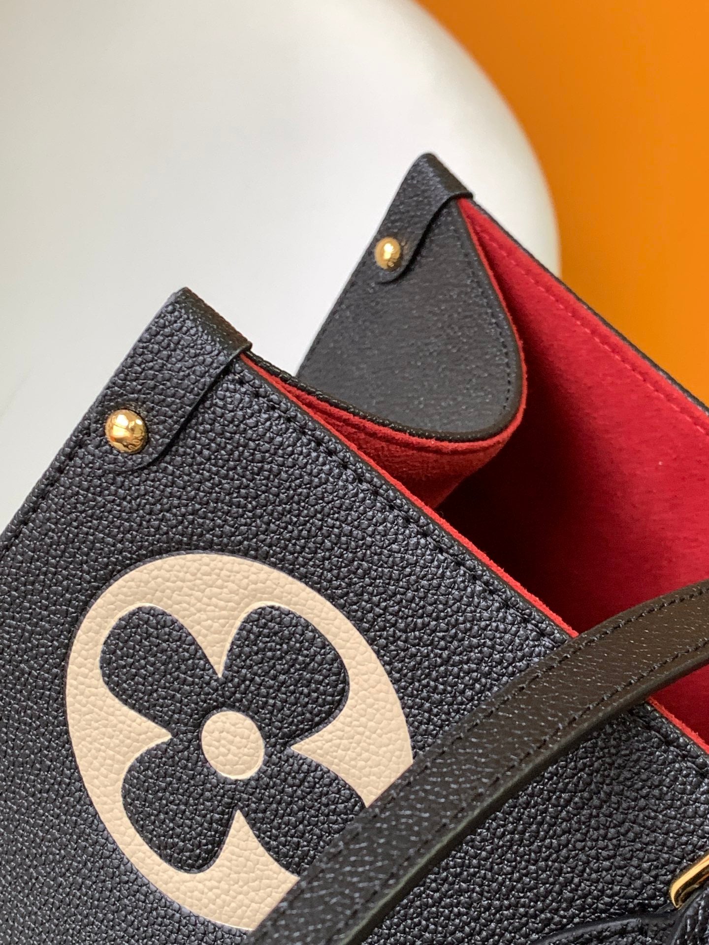 ONTHEGO GM 41 CRÈME NOIRE 