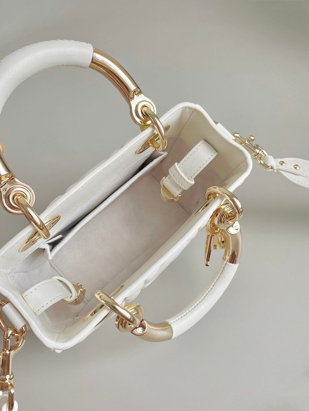 MINI LADY 19 EN CUIR D'AGNEAU BLANC