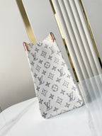 ONTHEGO MM 35 EN TISSU JACQUARD MONOGRAMME BLANC