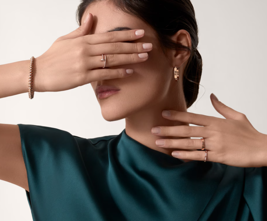 Bague [Shinejoy] LOVE RING, or rose, sertie de diamants, largeur 2,6 mm.