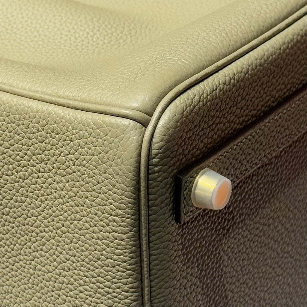 25S HERMES BIRKIN 30 EN CUIR DE VEAU GRIS CROMWELL AVEC FERMOIRS DORÉS